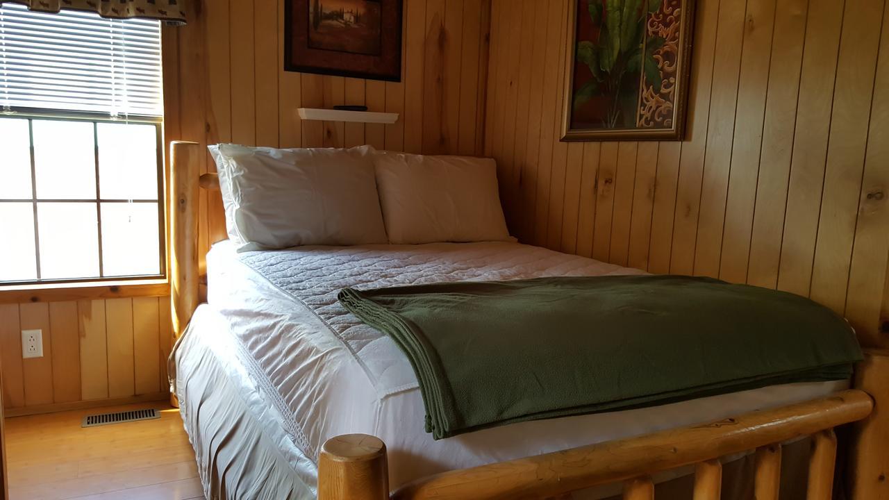 Silver Lake Park Campground & Cabins Hotel Belmont Екстериор снимка